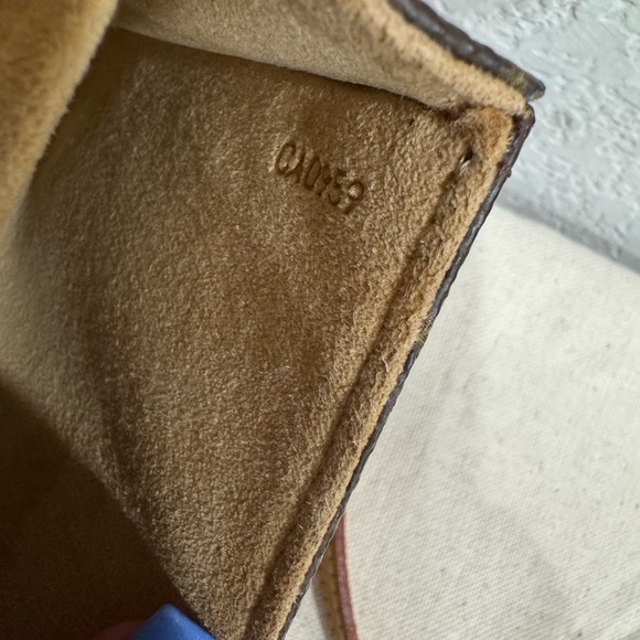 Louis Vuitton Monogram Pochette Twin Shoulder Bag - Picture 11 of 13